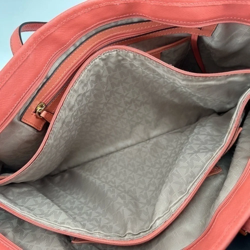 MICHAEL Michael Kors‎ Jet Set Zip Top Laptop Leather Shoulder Tote (Watermelon)